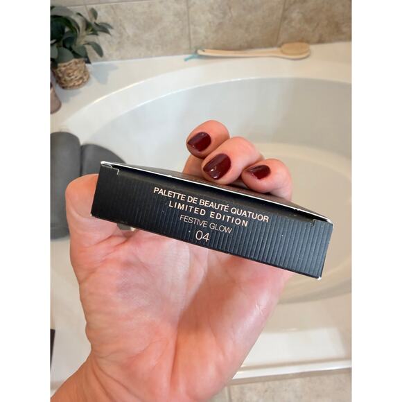 GUCCI Eye Shadow Limited Edition Palette - Festive Glow - Picture 4 of 9